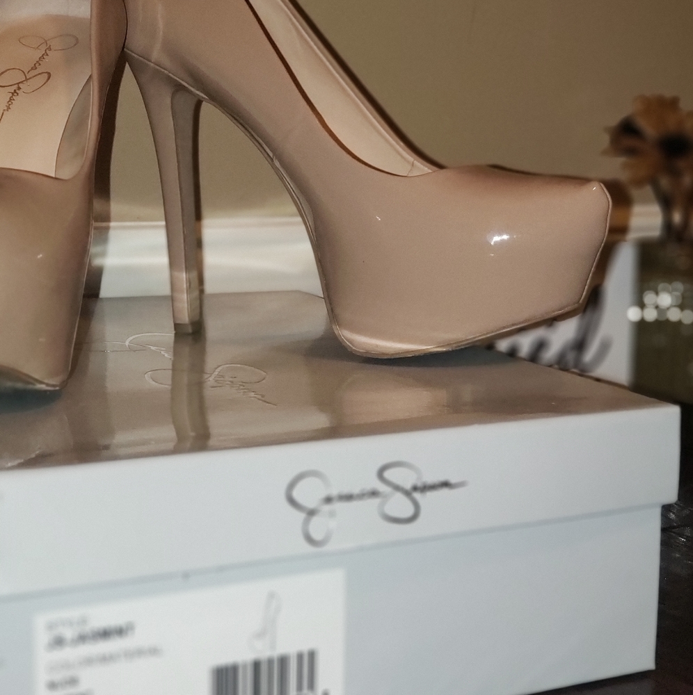 Jessica Simpson Women's Jasmint Nude Pump